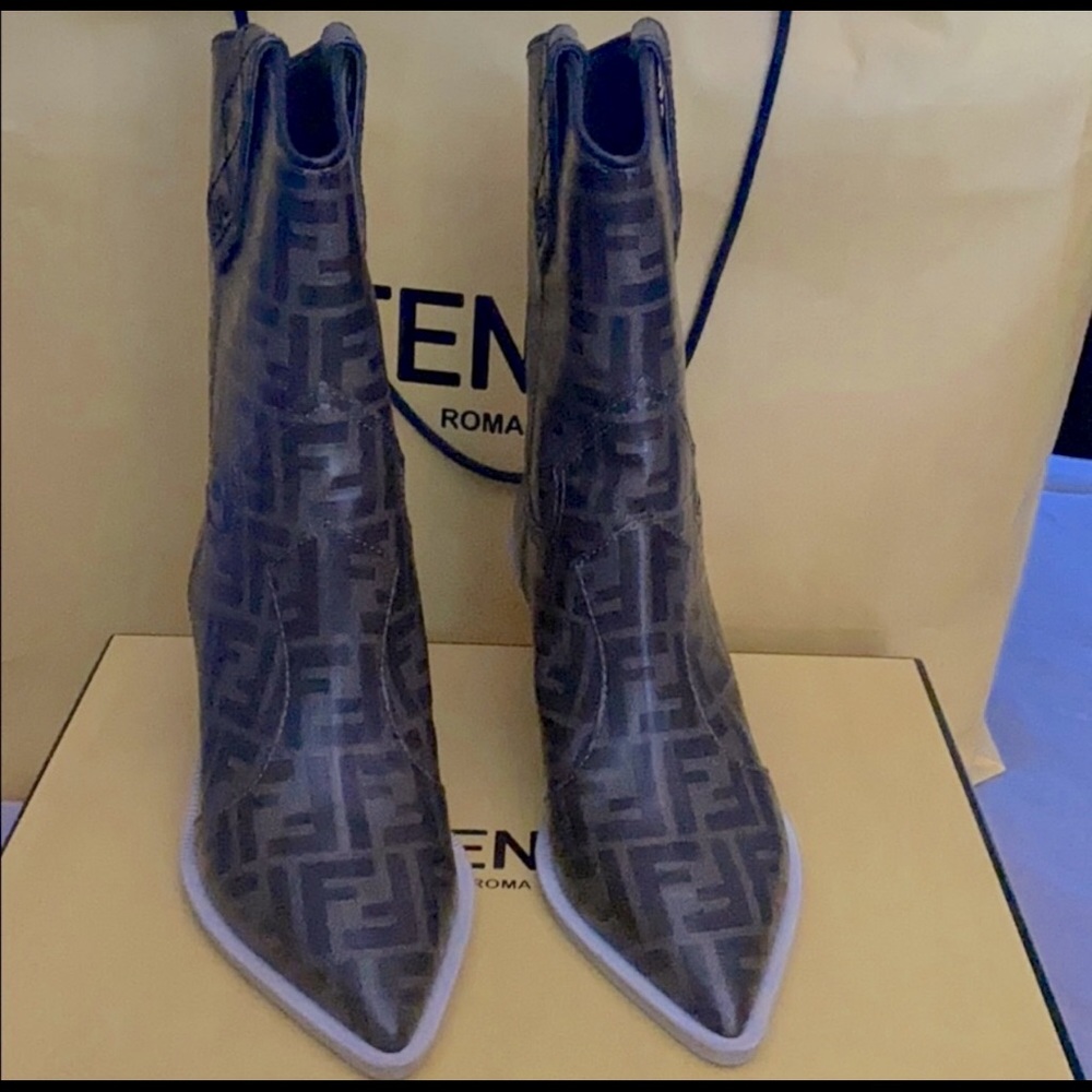 Fendi Boots
